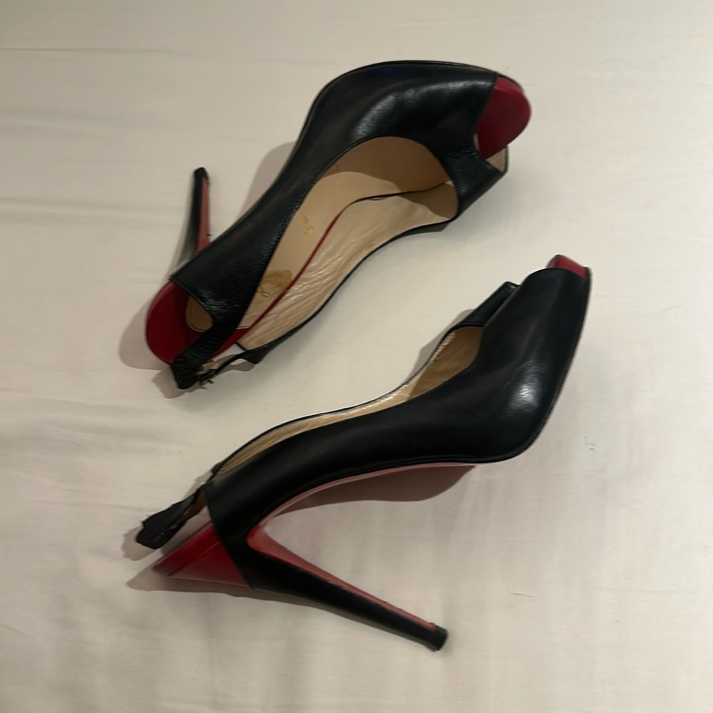 Size 39 red bottoms